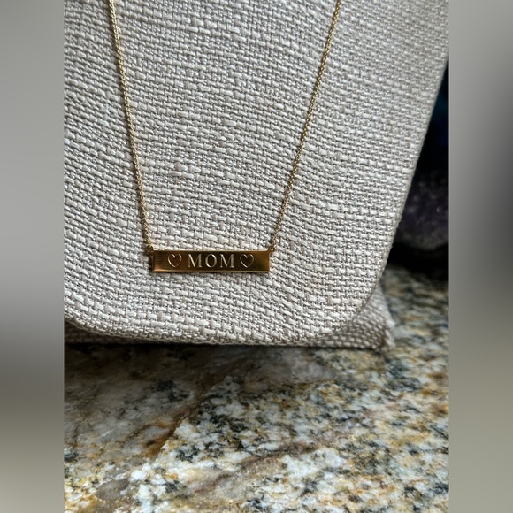 Sarah Chloe Mom Bar Necklace - Picture 5 of 11